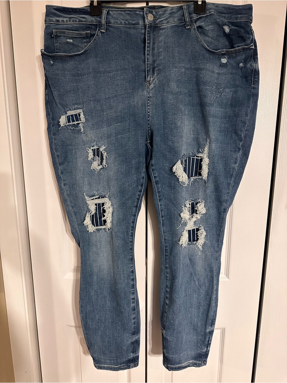 Women’s Skinny Distressed Judy Blue Denim Jeans 24W